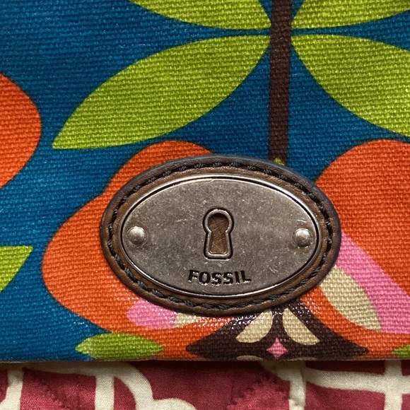 Fossil Key-Per crossbody purse. Super cute & in great shape! - Picture 4 of 9